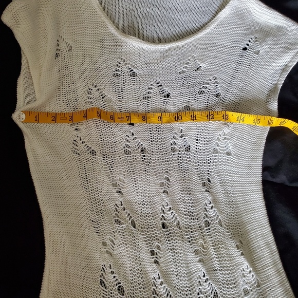 Bebe white short sleeve knit long top or short dress - Picture 6 of 7